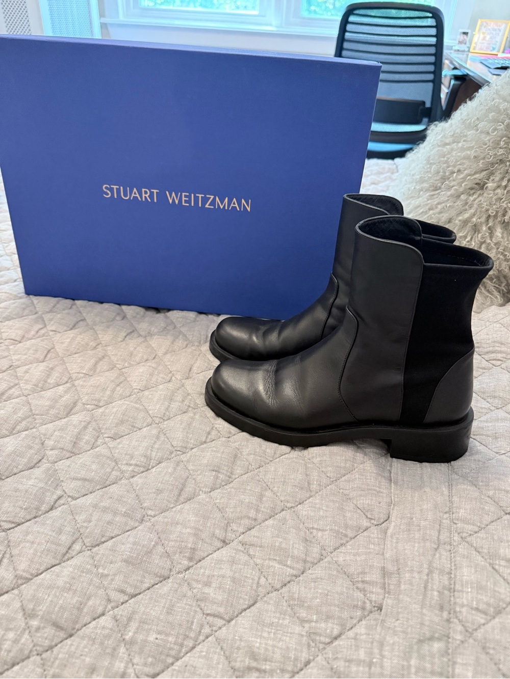 Stuart Weitzman 5050 Bold Booties Size 37/ 6.5